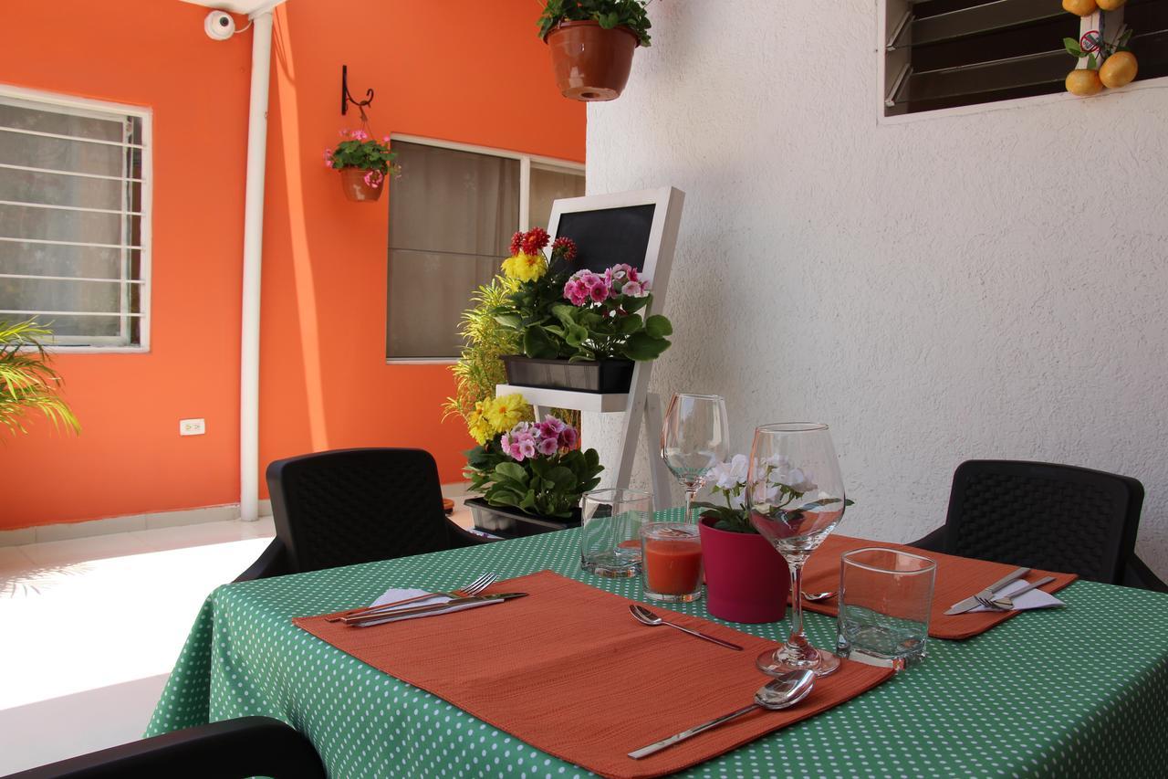 Bed and Breakfast Casa Colon Cali Esterno foto
